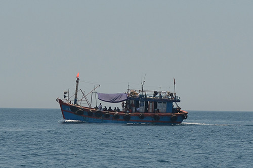 Xử lý thế nào việc hoang báo 4 ngư phủ bị chém, đẩy xuống biển? Xu ly the nao viec hoang bao 4 ngu phu bi chem, day xuong bien?