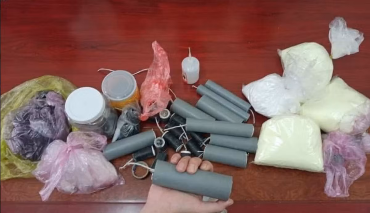 Ban tay dap nat, thuong tat suot doi... vi tu che phao no dot Tet