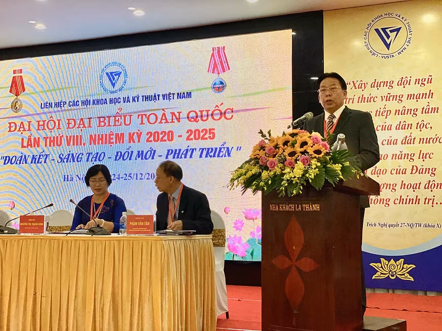 Phan cong nhiem vu trong Hoi dong Trung uong, Doan Chu tich va Thuong truc Doan Chu tich