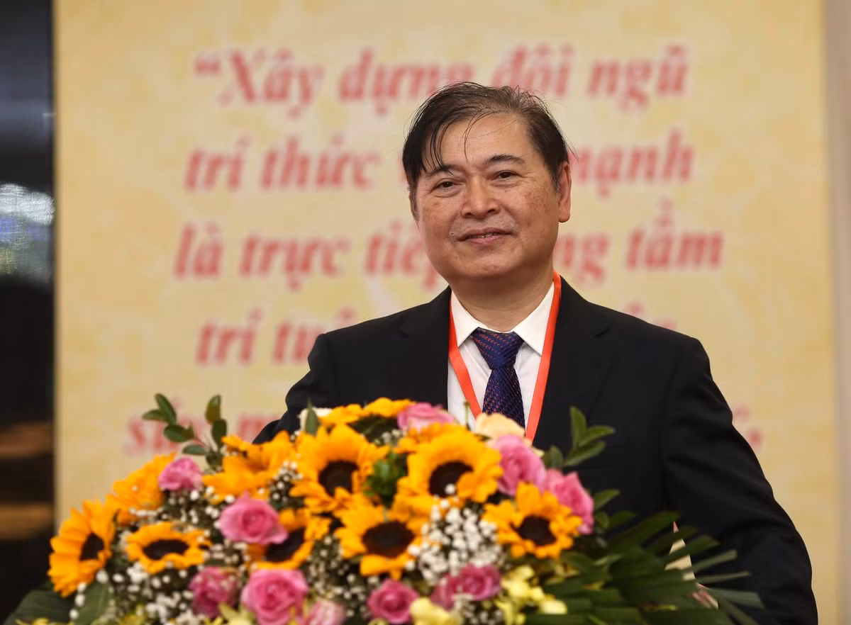 Chan dung lanh dao Lien hiep cac hoi Khoa hoc va Ky thuat Viet Nam nhiem ky 2020 -2025