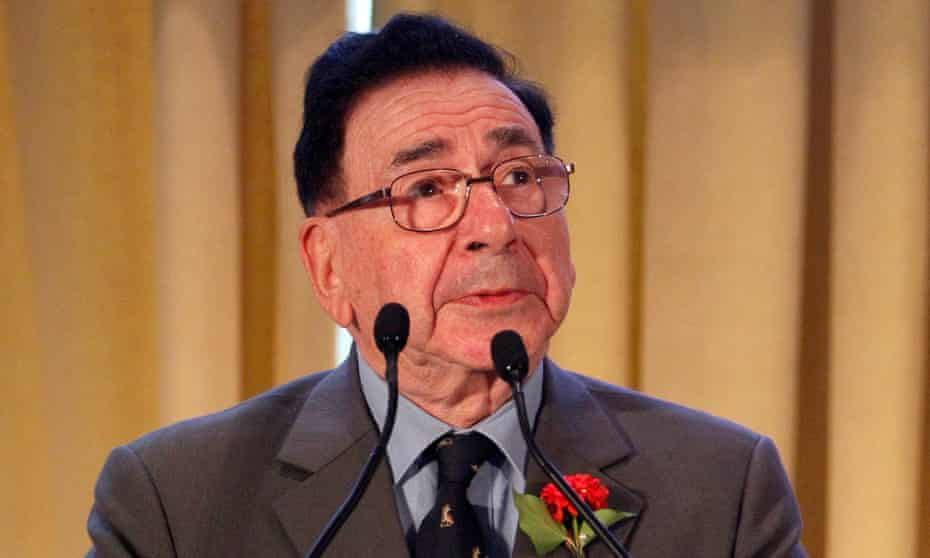 Bác sĩ ghép tạng đầu tiên trên thế giới vừa qua đời là ai? Bac si ghep tang dau tien tren the gioi vua qua doi la ai?