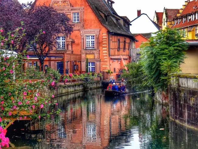 Chiem nguong ngoi lang co dep nhat nuoc Phap-Hinh-3