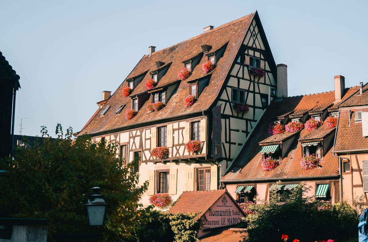Dù thuộc nước Pháp phồn hoa hiện đại nhưng ngôi làng Colmar lại mang nét thanh bình với nếp sống chậm rãi.