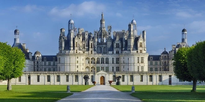 Lâu đài Chateau de Chambord ở Pháp với kiến trúc độc đáo thời Phục hưng.
