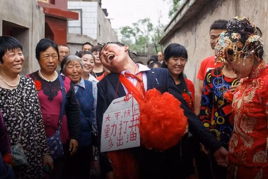 Kinh ngac nhung phong tuc dam cuoi ky la nhat hanh tinh-Hinh-4