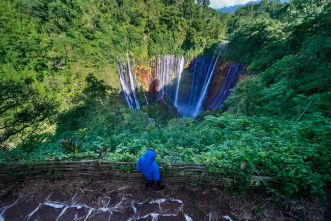 Ngẩn ngơ trước vẻ kỳ ảo của thác nước đẹp nhất Indonesia - Hình 9 Ngan ngo truoc ve ky ao cua thac nuoc dep nhat Indonesia-Hinh-9
