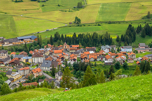 Để thể hiện quyết tâm của mình, chính quyền Bergün cũng xóa tất cả hình ảnh về ngôi làng Thụy Sĩ này trên các trang mạng xã hội và trang thông tin chính thức của Bergün. Ảnh: Borghisvizzera.