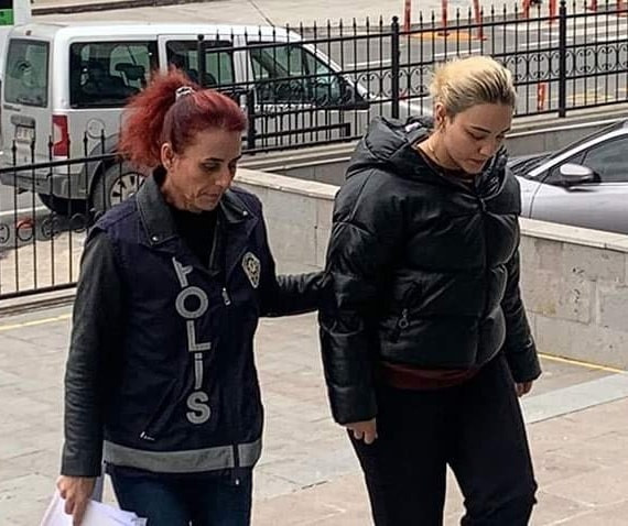 4 vu gia danh bac si benh vien chan dong the gioi-Hinh-2