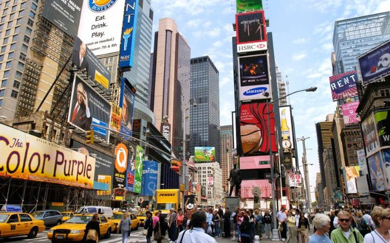 Ở một số khu vực của thành phố New York của Mỹ, người dân có thể ngửi thấy mùi sirô được cho là lan tỏa từ nhà máy nước hoa ở New Jersey.