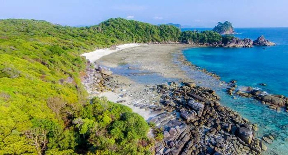 Hãi hùng “đảo cá sấu” nơi không ai dám đặt chân tới - Hình 3 Hai hung “dao ca sau” noi khong ai dam dat chan toi-Hinh-3