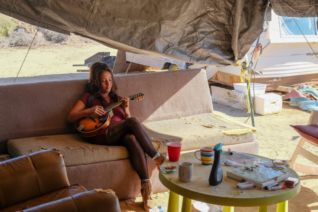 Dù vậy, họ vẫn cảm thấy thoải mái với cuộc sống trong thị trấn này.