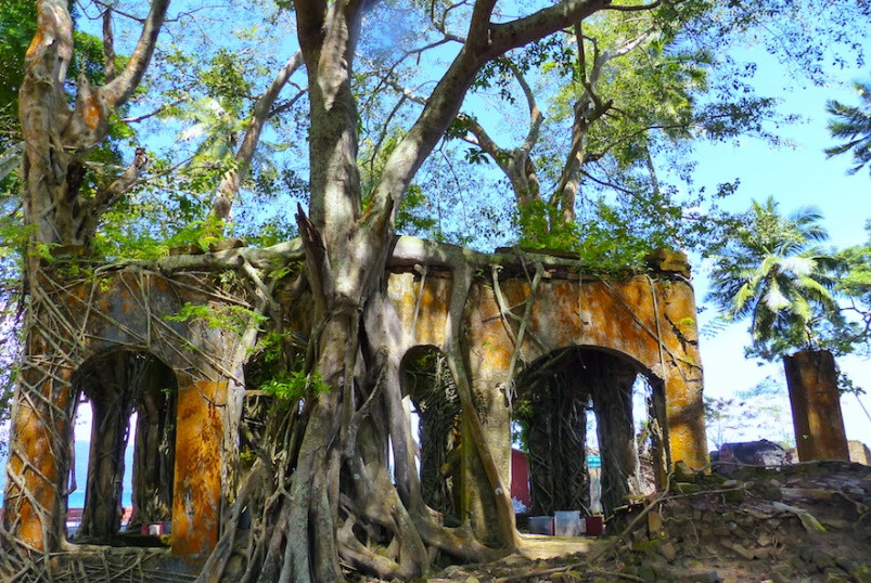 Từ khi chấm dứt thời kỳ thuộc địa của Anh, đảo Ross bị lãng quên giữa Ấn Độ Dương.