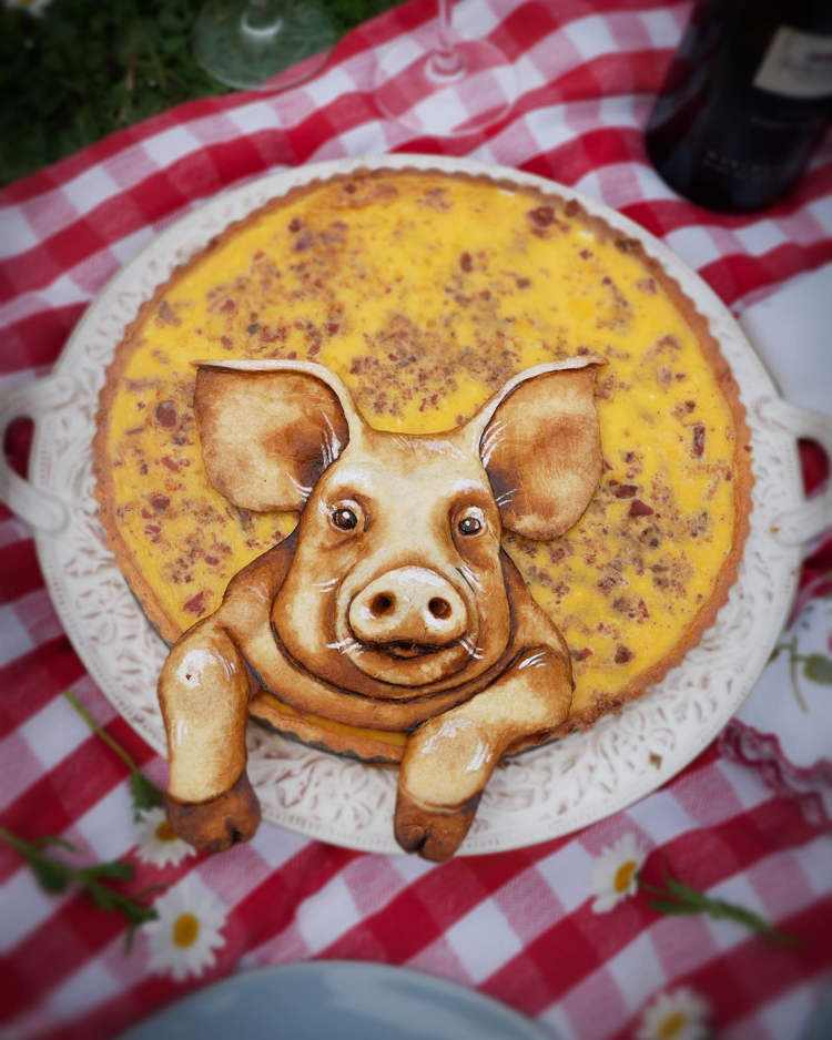 Devoney Scarfe có thể dành tới cả tuần chỉ để làm một trong những chiếc bánh nướng ấn tượng của mình.