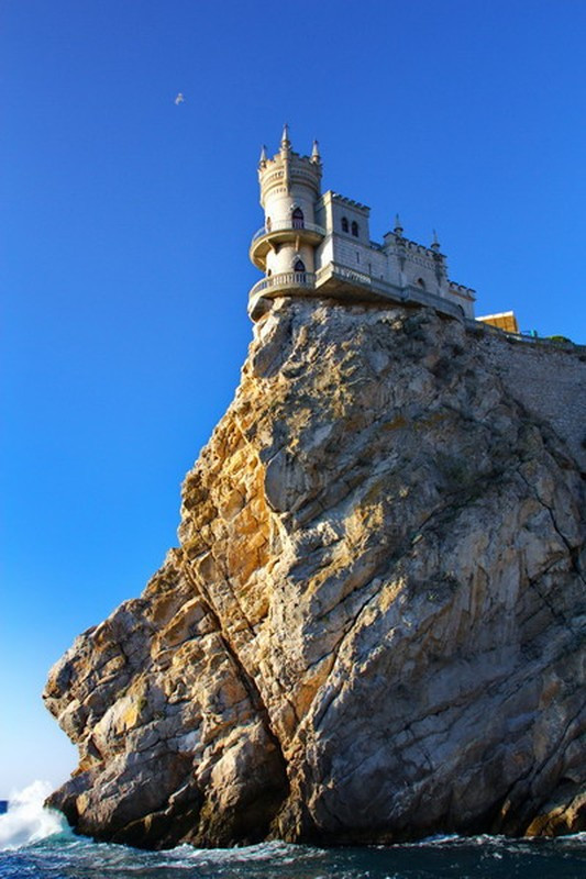 Choang ngop ve dep lau dai To Yen chenh venh tren vach da-Hinh-9