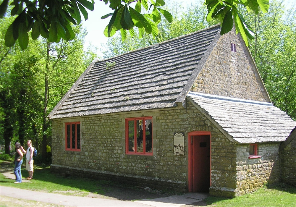 Suốt nhiều năm sau đó, ngôi làng Tyneham được Bộ Quốc phòng Anh sử dụng như một cơ sở huấn luyện quân sự. Về sau, ngôi làng Tyneham bị bỏ hoang. Nhiều công trình như nhà cửa, trường học... bị xuống cấp theo năm tháng.