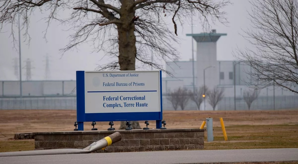 Terre Haute ở Mỹ: Nhà tù này có biệt danh là "Guantanamo North" và là nơi đặt phòng hành quyết của chính phủ liên bang Mỹ. Trong số các tử tù có Dzhokhar Tsarnaev, kẻ đánh bom Boston. Ảnh: Mirror.