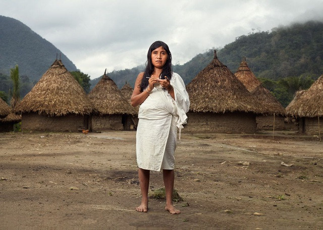 Phụ nữ trong bộ tộc từ 14 tuổi có thể kết hôn và sinh con. Nhiều cuộc hôn nhân của người Kogi được sắp xếp để đảm bảo hiệu quả nhất, nhưng họ không bị ép kết hôn với người mình không muốn.