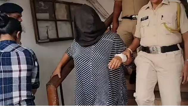 Nữ giám đốc sát hại con trai 4 tuổi rúng động Ấn Độ Nu giam doc sat hai con trai 4 tuoi rung dong An Do