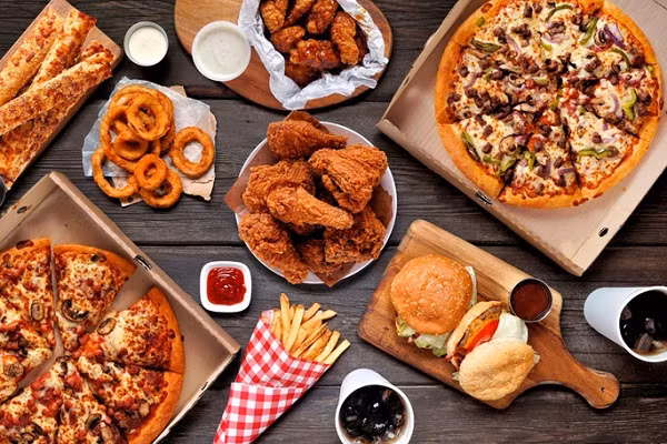 Tim thay chat “tieu diet ban linh dan ong” trong 80% thuc an nhanh