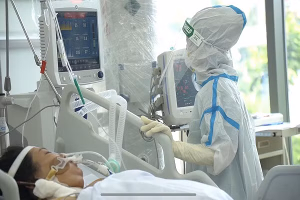 Sang 3/10: Gan 659.800 ca COVID-19 da khoi benh