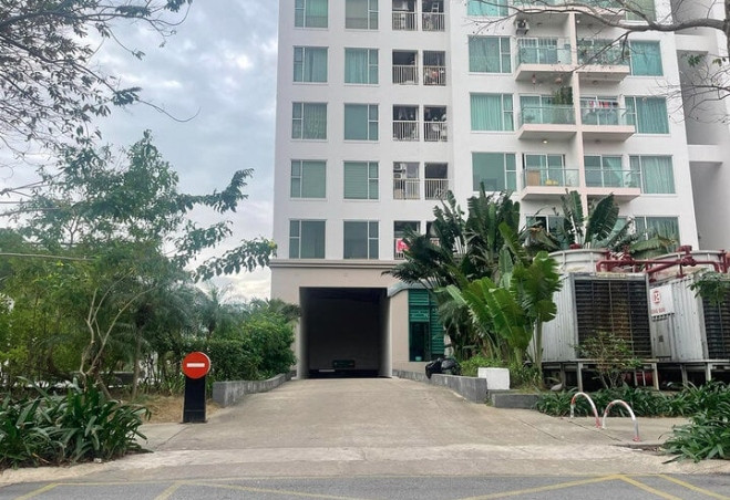 Quang Ninh: Nguoi phu nu roi tu vong o chung cu Green Bay Tower