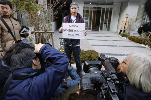 Một nhà đầu tư người Anh đòi tiền Mt.Gox trả lại tiền.