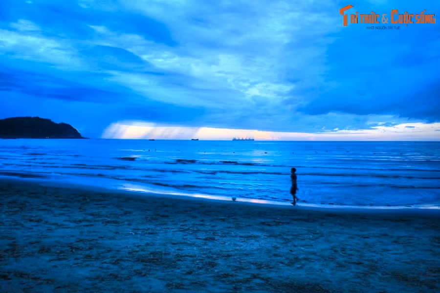 Nền văn hóa Sa Huỳnh đã được các nhà khảo cổ trên thế giới nghiên cứu từ đó cho đến nay, và càng có nhiều điều về đời sống của các tộc người cổ xưa ở miền Trung Việt Nam được làm sáng tỏ.