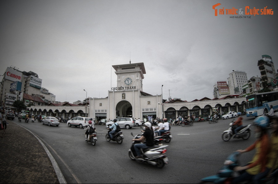 Người Pháp gọi đây là đầm lầy Boresse (marais Boresse) - theo tên đường Boresse chạy dọc bờ Tây của đầm. Dựa vào cái tên thuần Pháp này mà người Việt gọi là đầm Bồ-rệt.