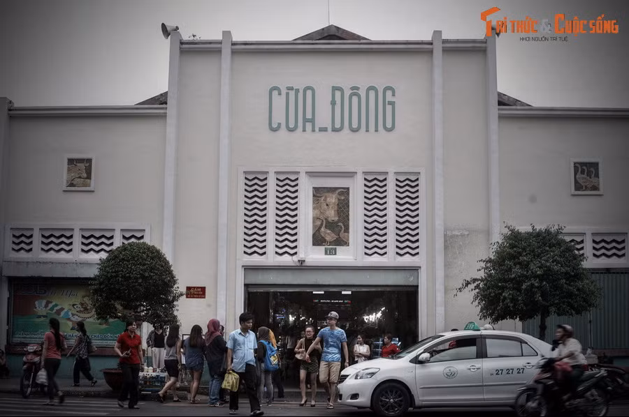 Phải mãi tới năm 1907, Thống đốc Nam kỳ François Pierre Rodier mới ra nghị định thực hiện dự án đã được lập trước đó. Đầm Boresse được lấp, hệ thống cống ngầm được xây dựng để nước mưa, nước thải chảy ra rạch Bến Nghé.