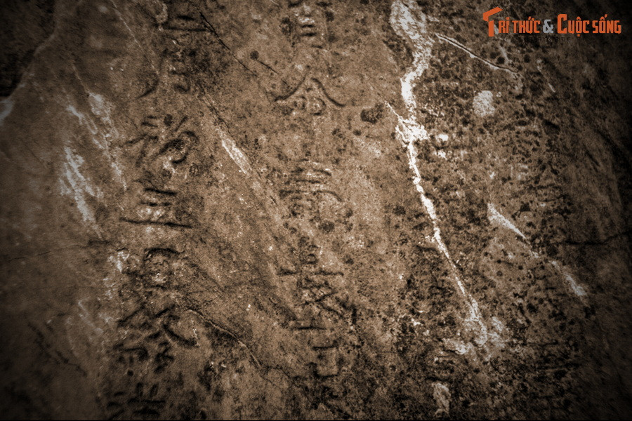 Kết quả của các cuộc khai quật đã mở ra rất nhiều điều còn bí ẩn trong các phong tục, sinh hoạt, đồ dùng, trang phục… của người Mường, đặc biệt trong tầng lớp lang đạo ngày xưa.