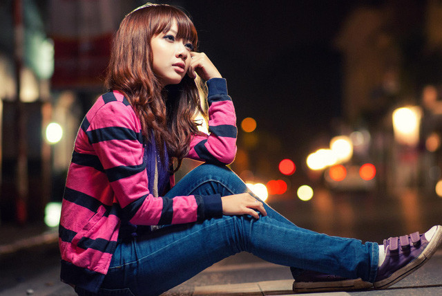 Thu Hương có ngoại hình nhỏ nhắn, gương mặt baby và phong cách trẻ trung.