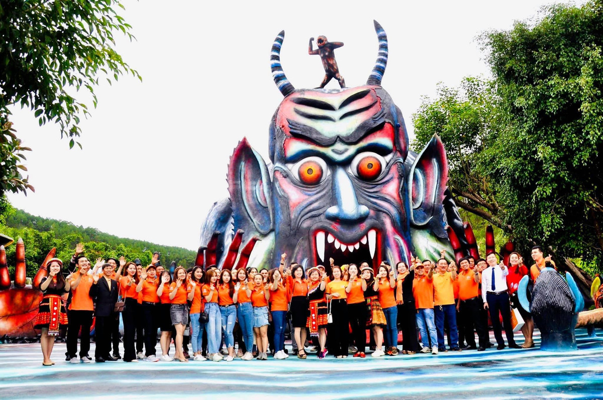 Khu du lich Quy Nui: Soi CDT Lien Minh Group kinh doanh gi?-Hinh-2