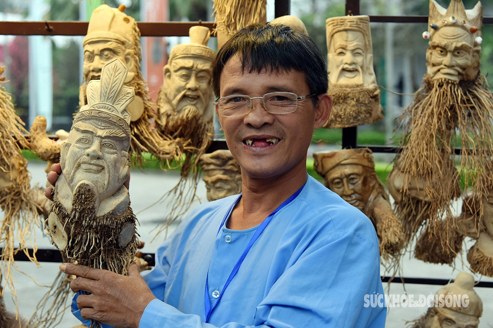 'Nguoi phu phep' goc tre thanh nhung tac pham nghe thuat