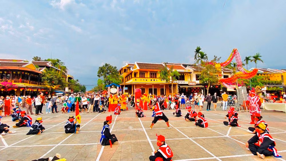 Tuoi tho toi, mua xuan va hoi lang-Hinh-2