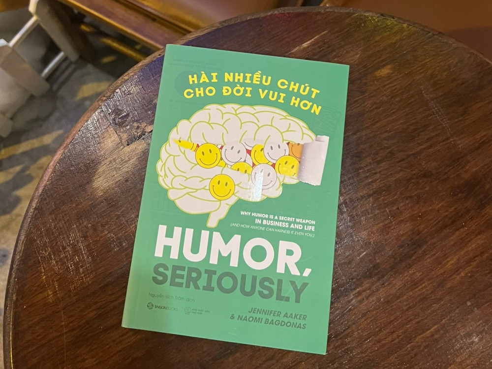 Sach hay: 'Hai nhieu chut cho doi vui hon'