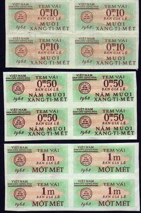 Phiếu mua vải. Mức mua giới hạn nhiều nhất là 1m, và tối thiểu là... 10cm.