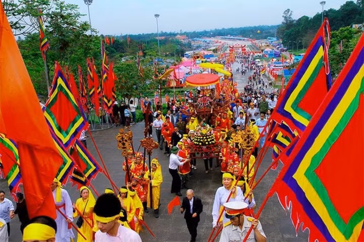 Lich nghi le Gio To Hung Vuong, ngay Quoc te lao dong