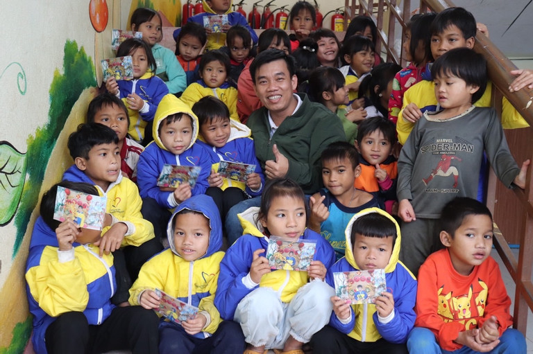 Nam ky su mang niem vui va hy vong moi cho tre em vung cao-Hinh-8