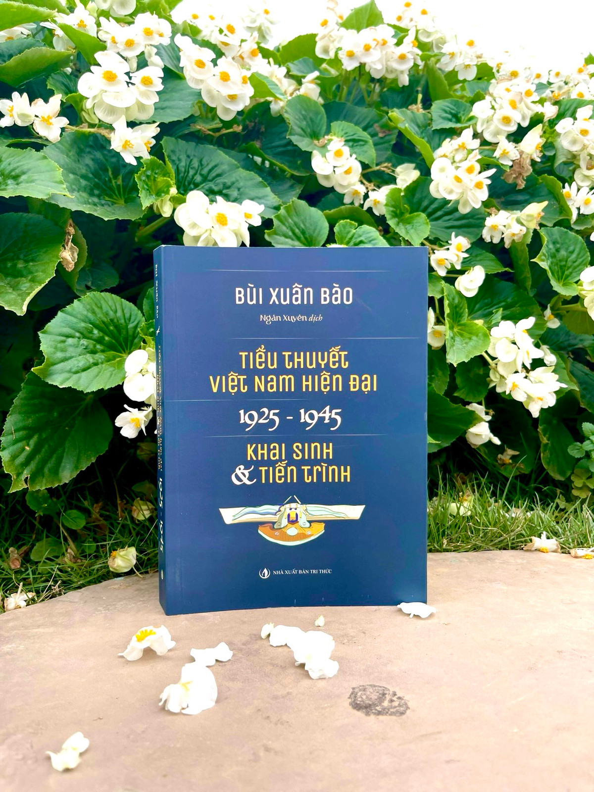 Trong cuốn sách này bao gồm rất nhiều tư liệu quý báu, những tác phẩm ngày nay ít biết, những câu trích dẫn rất đắt, những nhận định thỏa đáng của người đương thời. Tuy nhiên, cuốn sách cũng khó tránh có những nhận định chưa thỏa đáng đối với nhà văn và tác phẩm nào đó, khác hẳn với những nhận định hiện thời. Nhưng đây là một tài liệu lịch sử, đã ra đời cách nay đã hơn 70 năm.