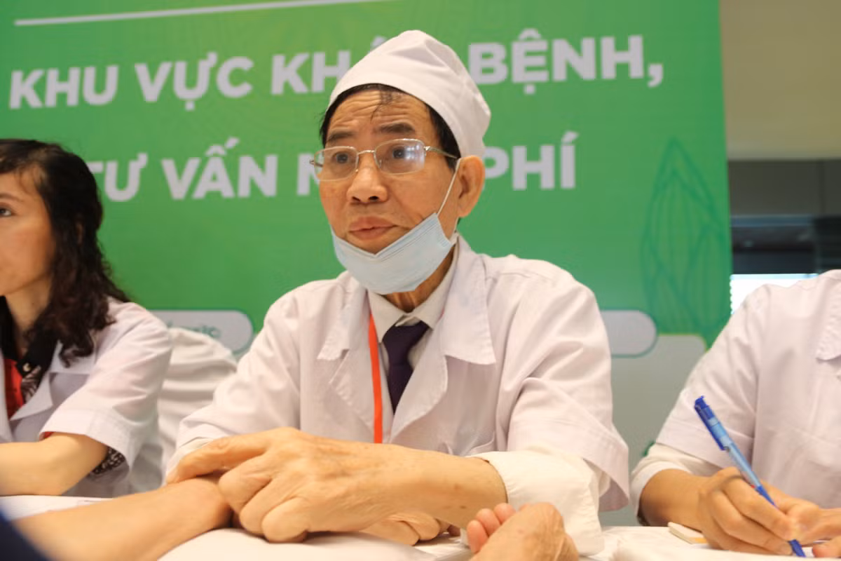 Luong y Nguyen Huu Gian: Ca doi khac ghi cau “luong y nhu tu mau”