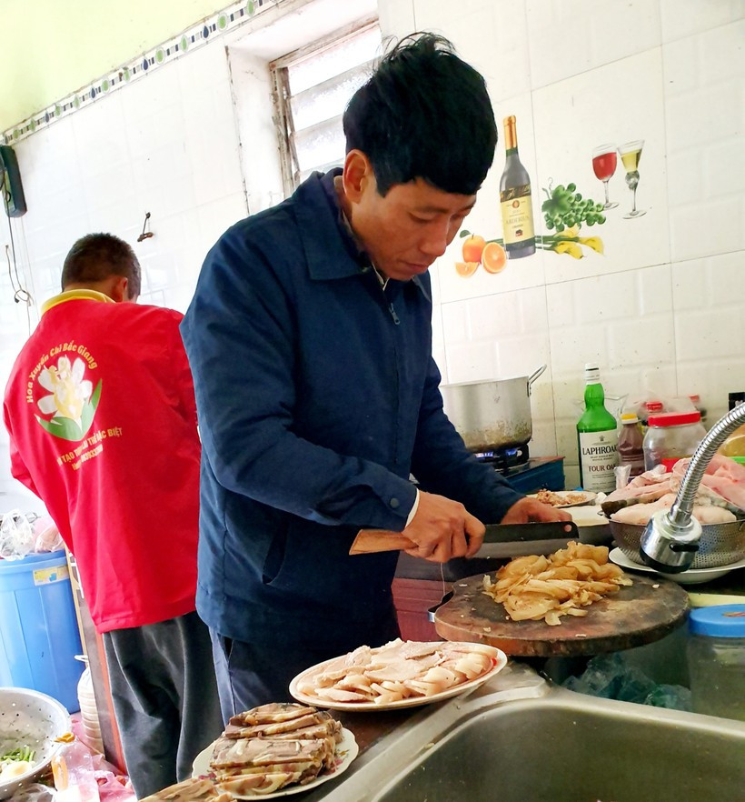 Nguoi thay mang su menh dac biet cho tre tu ky-Hinh-2