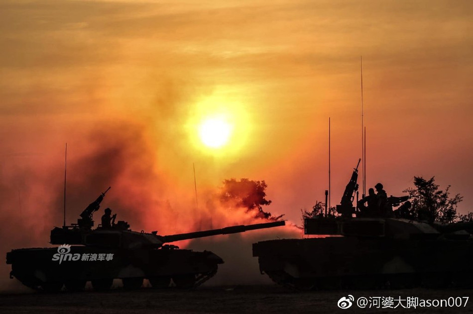 Chưa kể tới việc, trong trường hợp xe hỏng, toàn bộ hệ thống điện bị mất thì có nhiều khả năng nút tự huỷ cũng sẽ vô dụng. Nguồn ảnh: Sina.