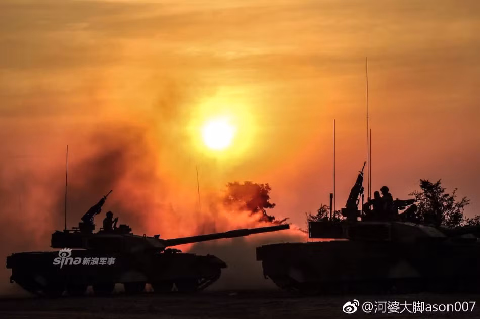 Chưa kể tới việc, trong trường hợp xe hỏng, toàn bộ hệ thống điện bị mất thì có nhiều khả năng nút tự huỷ cũng sẽ vô dụng. Nguồn ảnh: Sina.