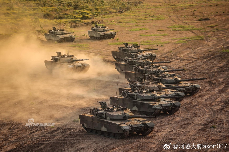 VT4 hay MBT3000 là dòng xe tăng chiến đấu chủ lực được đánh giá hiện đại nhất của Quân đội Thái Lan từ trước tới nay. Vai trò của loại xe tăng này trong biên chế của Lục quân Hoàng gia Thái Lan thậm chí còn lấn át cả T-84 Oplot-T do Ukraine chế tạo. Nguồn ảnh: Sina.