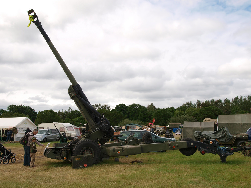 Tầm bắn của khẩu pháo này nằm trong khoảng từ 24 km tới tối đa 30 km tuỳ thuộc vào loại đạn mà nó sử dụng, pháo có tốc độ bắn tốc độ nhanh chỉ 15 giây cho ba phát đầu tiên. Nguồn ảnh: Militaryacc.