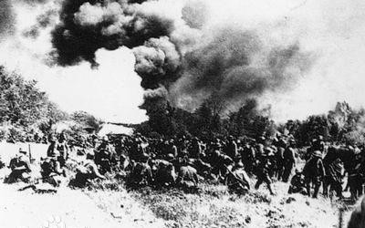 Đêm ngày 14/9, quân Nhật bắt đầu tấn công vào phía Bắc Phụng Tân, Giang Tây, Trung Quốc với sư đoàn 106 khai chiến mở màn. Sư đoàn 184 của Trung Quốc chiến đấu với lợi thế sân nhà và quân số đông hơn đã không cho phía Nhật cơ hội giành chiến thắng. Nguồn ảnh: Weibo.