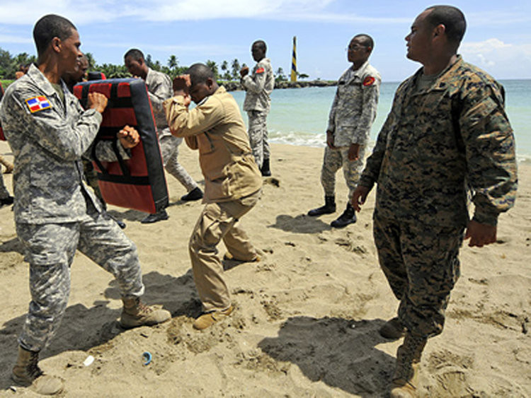 Cộng hoà Dominica với quân số khoảng 66.000 người đứng ở vị trí kế tiếp. Chi ngân sách quốc phòng của Dominica khoảng 110 triệu USD mỗi năm nhưng quốc gia này chỉ có 8 chiến đấu cơ, 6 xe tăng và 33 tàu hải quân. Nguồn ảnh: BI.