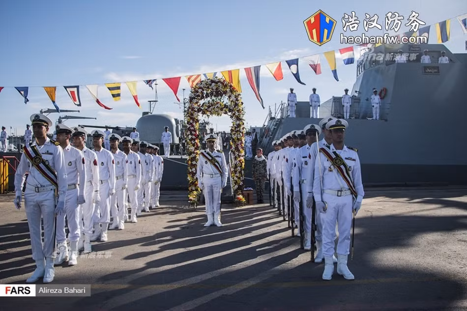 Đáng tiếc, tại buổi lễ biên chế, người ta chưa được phép diện kiến "dung nhan" của siêu pháo Kamand. Nguồn ảnh: Haohanfw.
