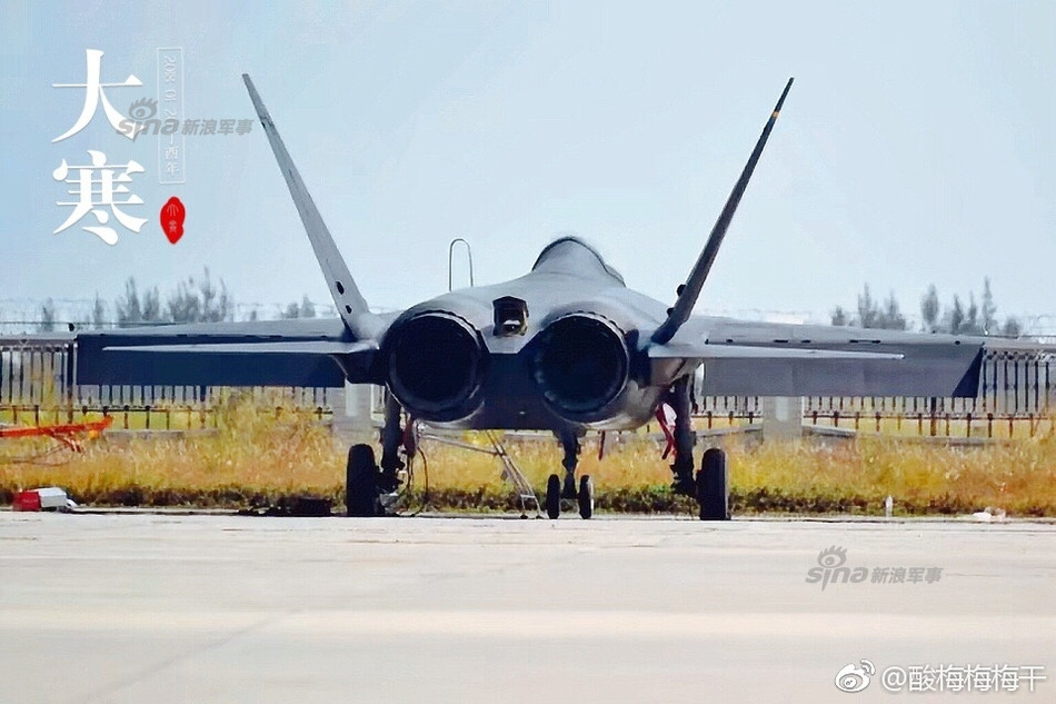 Hiện tại, Trung Quốc đang sử dụng động cơ RD-93 nhập khẩu từ Nga cho các phiên bản chiến đấu cơ FC-31 thử nghiệm. Tuy nhiên trong tương lai phía Trung Quốc có thể sẽ chuyển sang sử dụng động cơ WS-13 nội địa cho loại máy bay này. Nguồn ảnh: Sina.