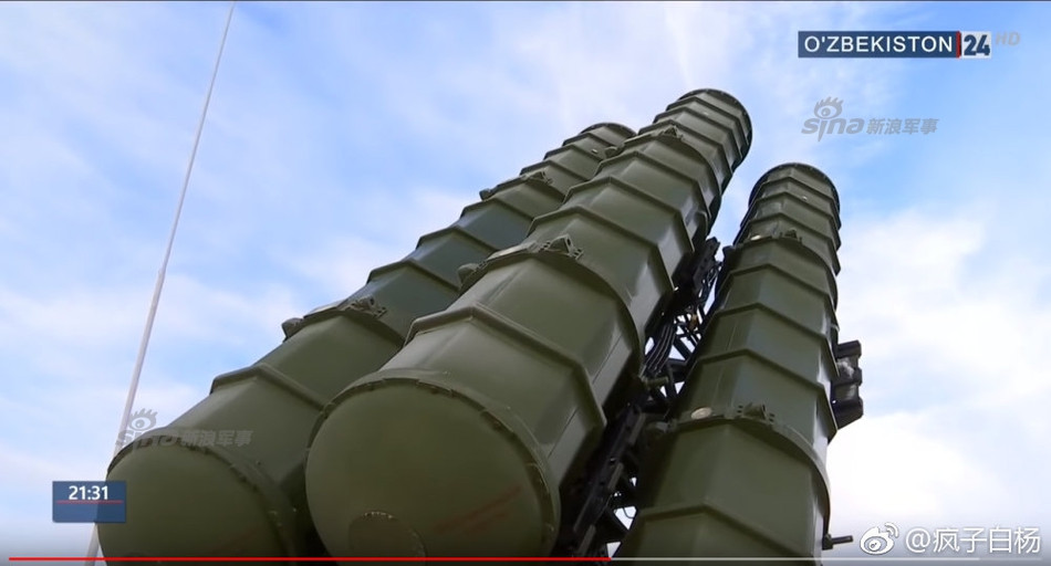 Toàn bộ hệ thống phóng này được đặt trên khung gầm xe cơ động Taian TA5380 8x8. Mỗi bệ phóng có bốn tên lửa và bốn tên lửa này sẽ được phóng thẳng đứng từ xe phóng. Nguồn ảnh: Sina.